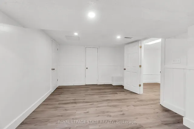 Additional property image - 44 West 4th St