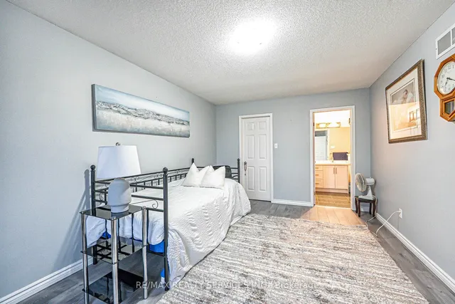 Additional property image - 172 Alderlea Ave