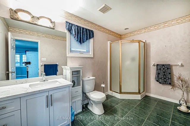 Additional property image - 172 Alderlea Ave