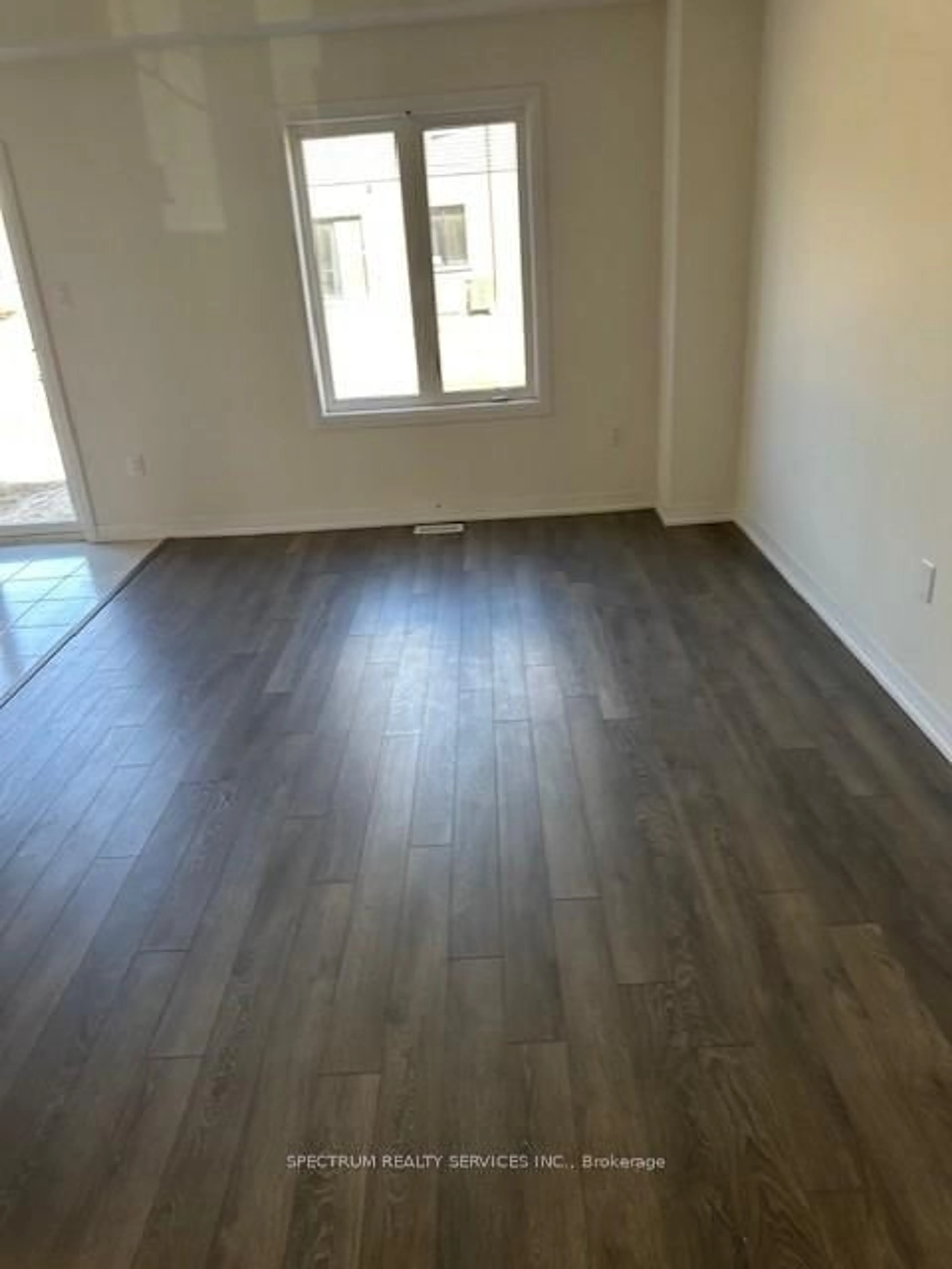 A pic of a room for 8 Dennis Ave, Brantford Ontario N3V 0C1