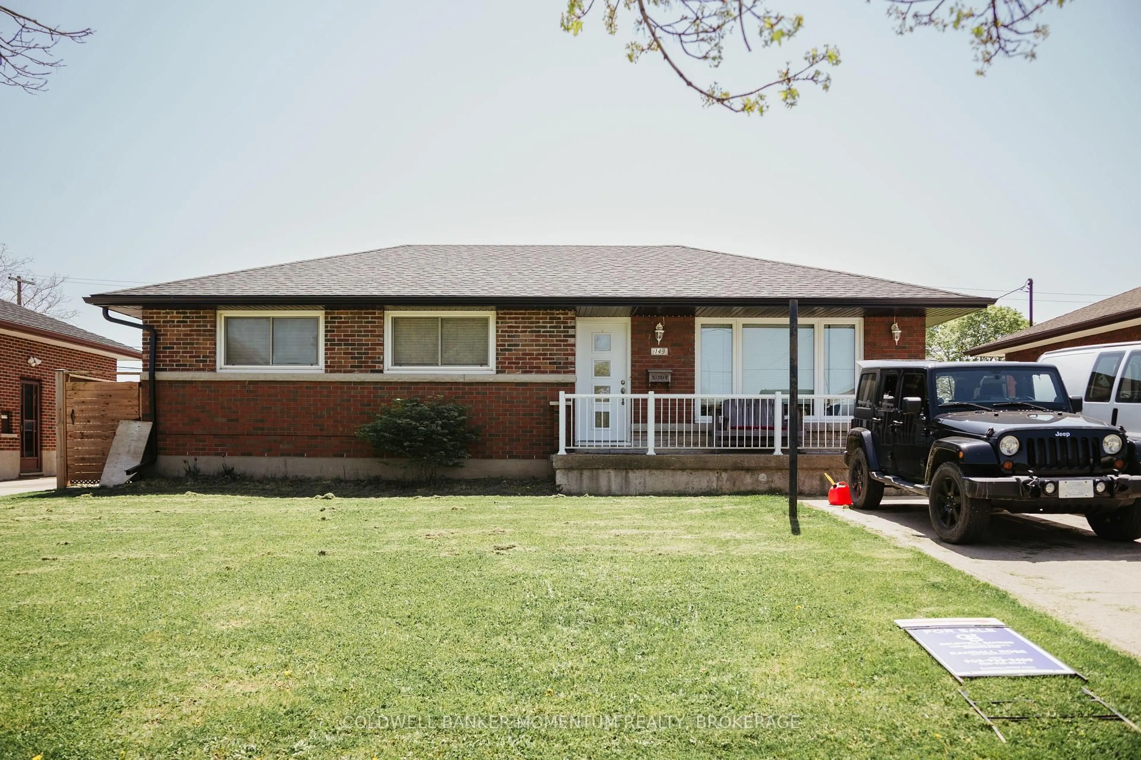 Home with brick exterior material, street for 149 Sullivan Ave, Thorold Ontario L2V 2Z3