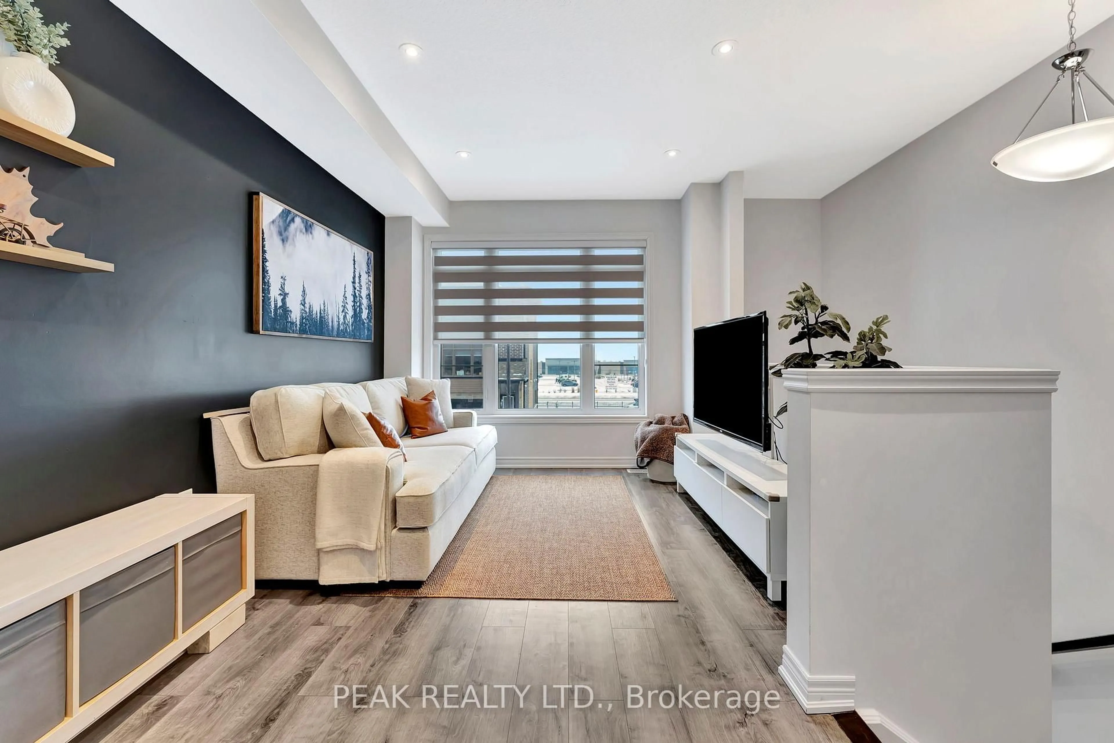 Living room with furniture, unknown for 120 Court Dr #74, Brant Ontario N3L 0N2
