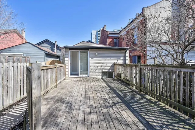 Additional property image - 161 RAY St