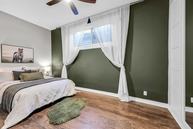 Additional property image - 161 RAY St
