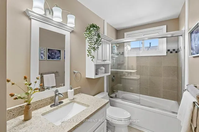 Additional property image - 121 Gordon Drummond Ave