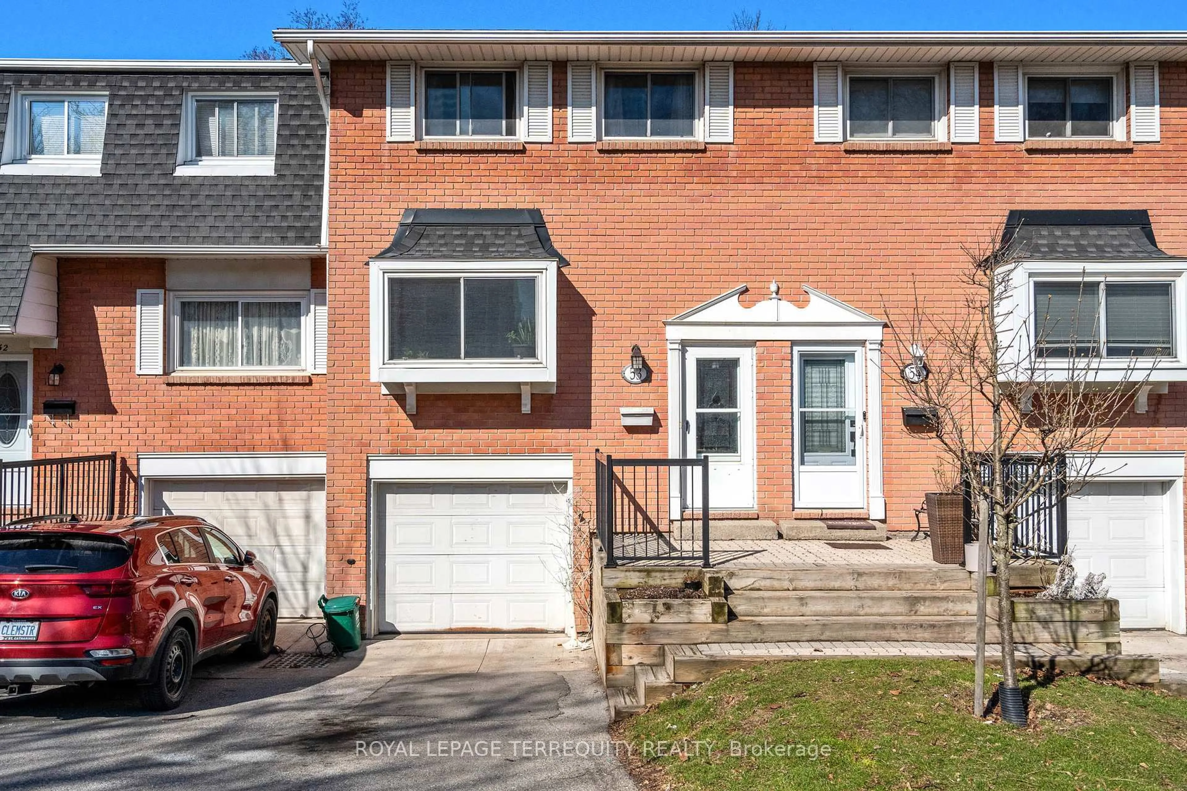 Home with brick exterior material, street for 185 Denistoun St #53, Welland Ontario L3C 6J6