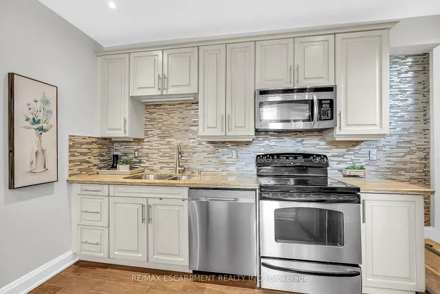 Additional property image - 86 HERKIMER St Unit LL2