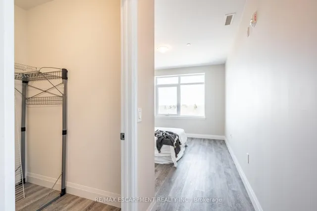 Additional property image - 1 Redfern Ave Unit 441