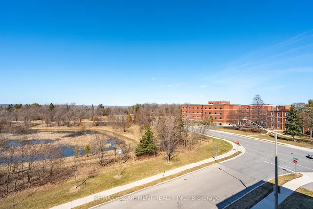 Additional property image - 1 Redfern Ave Unit 441