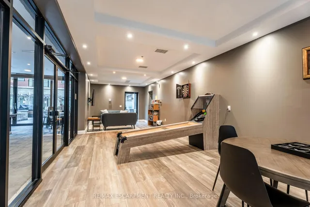 Additional property image - 1 Redfern Ave Unit 441