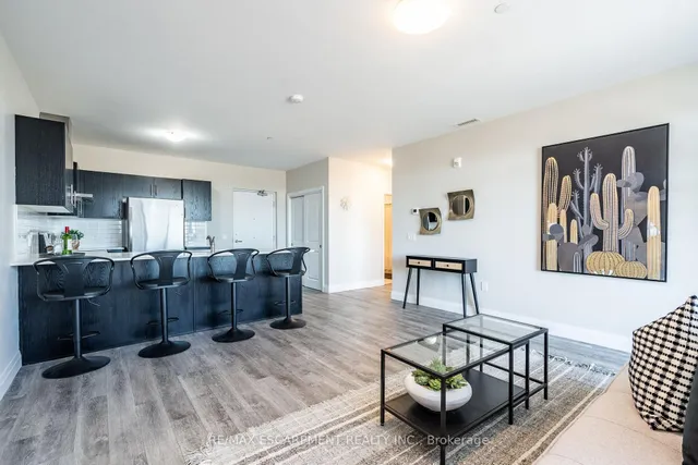 Additional property image - 1 Redfern Ave Unit 441