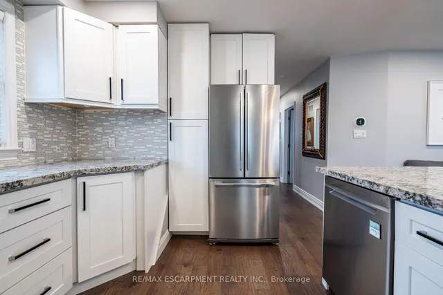 Additional property image - 19 East 44th St