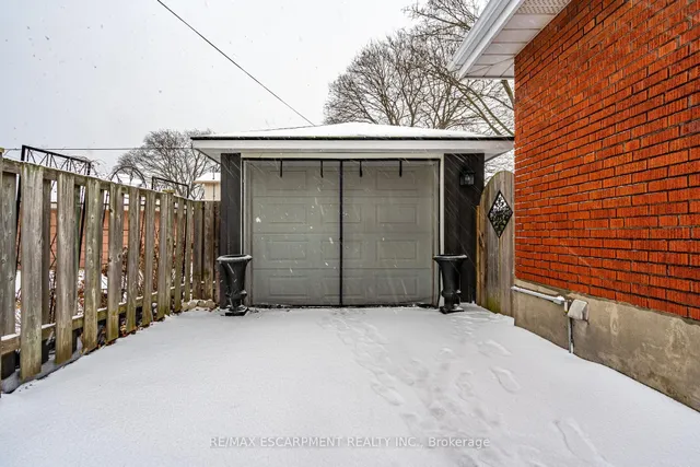 Additional property image - 19 East 44th St