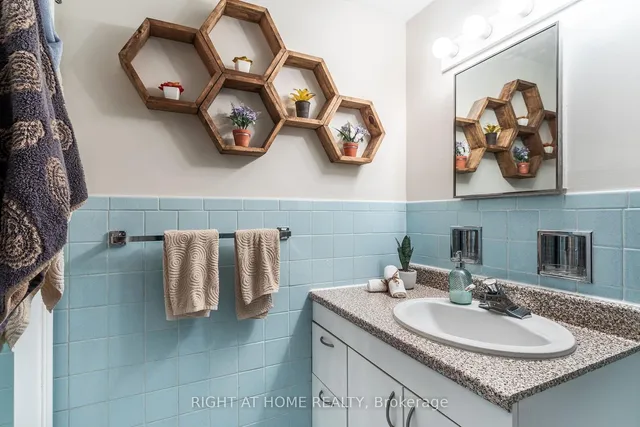 Additional property image - 8 Woodman Dr Unit 207