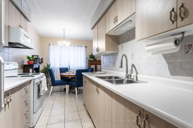 Additional property image - 8 Woodman Dr Unit 207