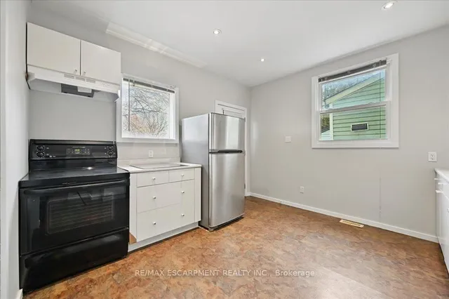 Additional property image - 15 Huron St