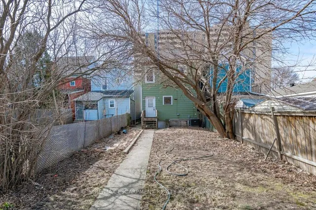 Additional property image - 15 Huron St