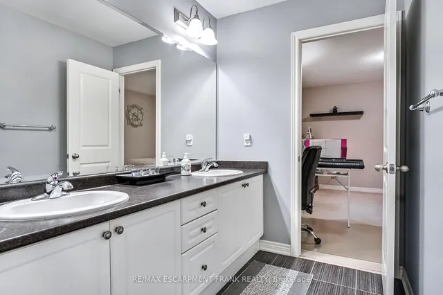 Additional property image - 30 Curran Rd