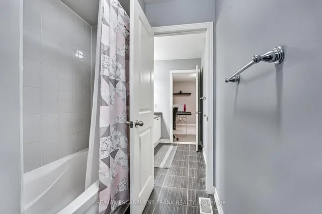 Additional property image - 30 Curran Rd