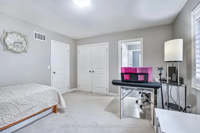 Additional property image - 30 Curran Rd