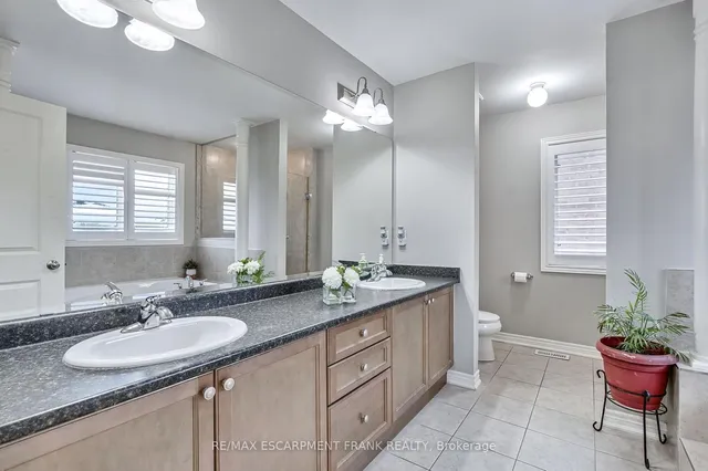 Additional property image - 30 Curran Rd