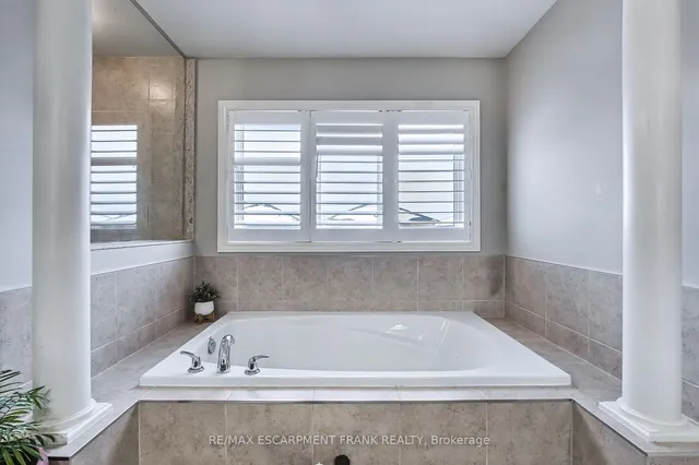 Additional property image - 30 Curran Rd