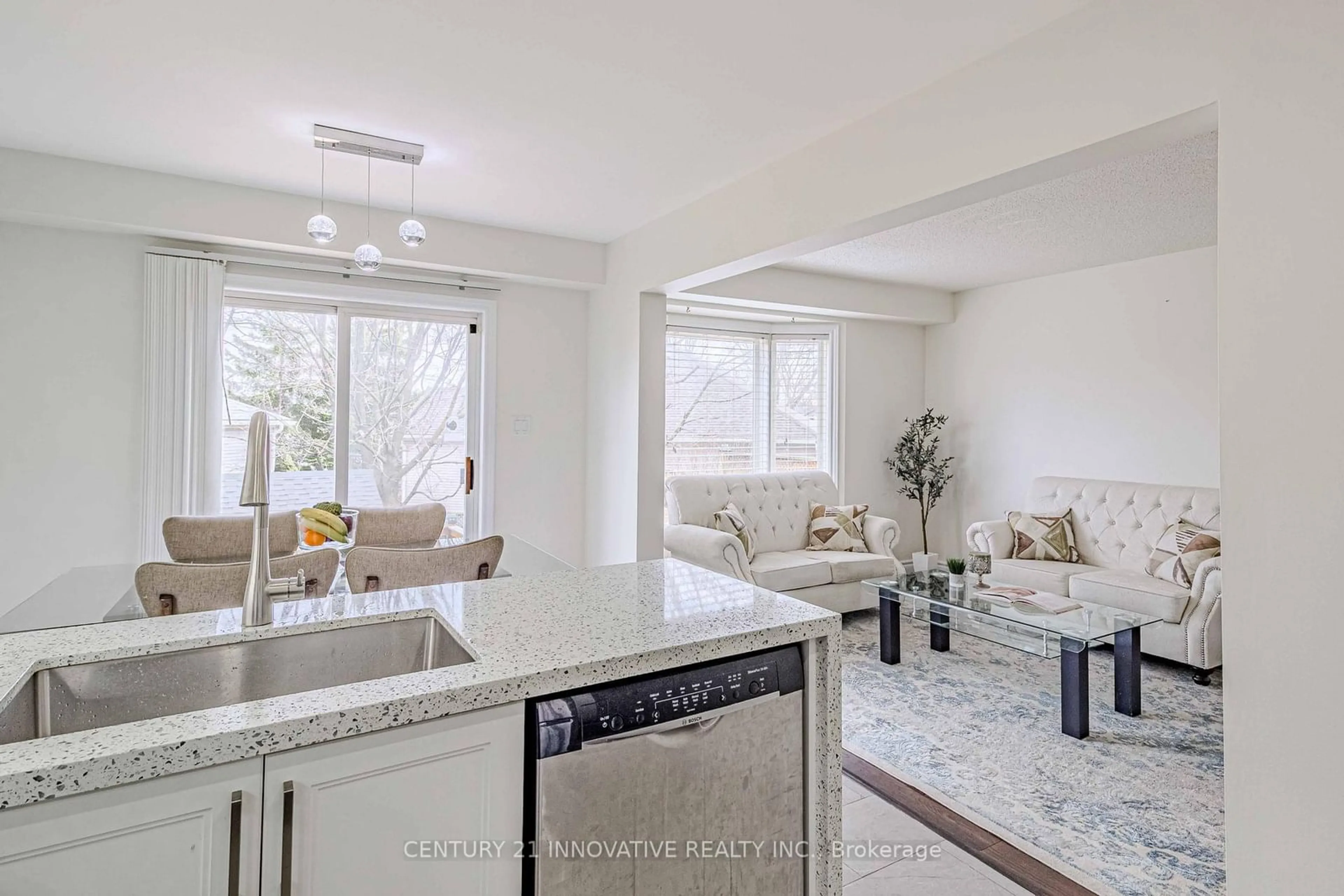 Open concept kitchen, ceramic/tile floor for 29 Brookheath Lane, Hamilton Ontario L0R 1W0