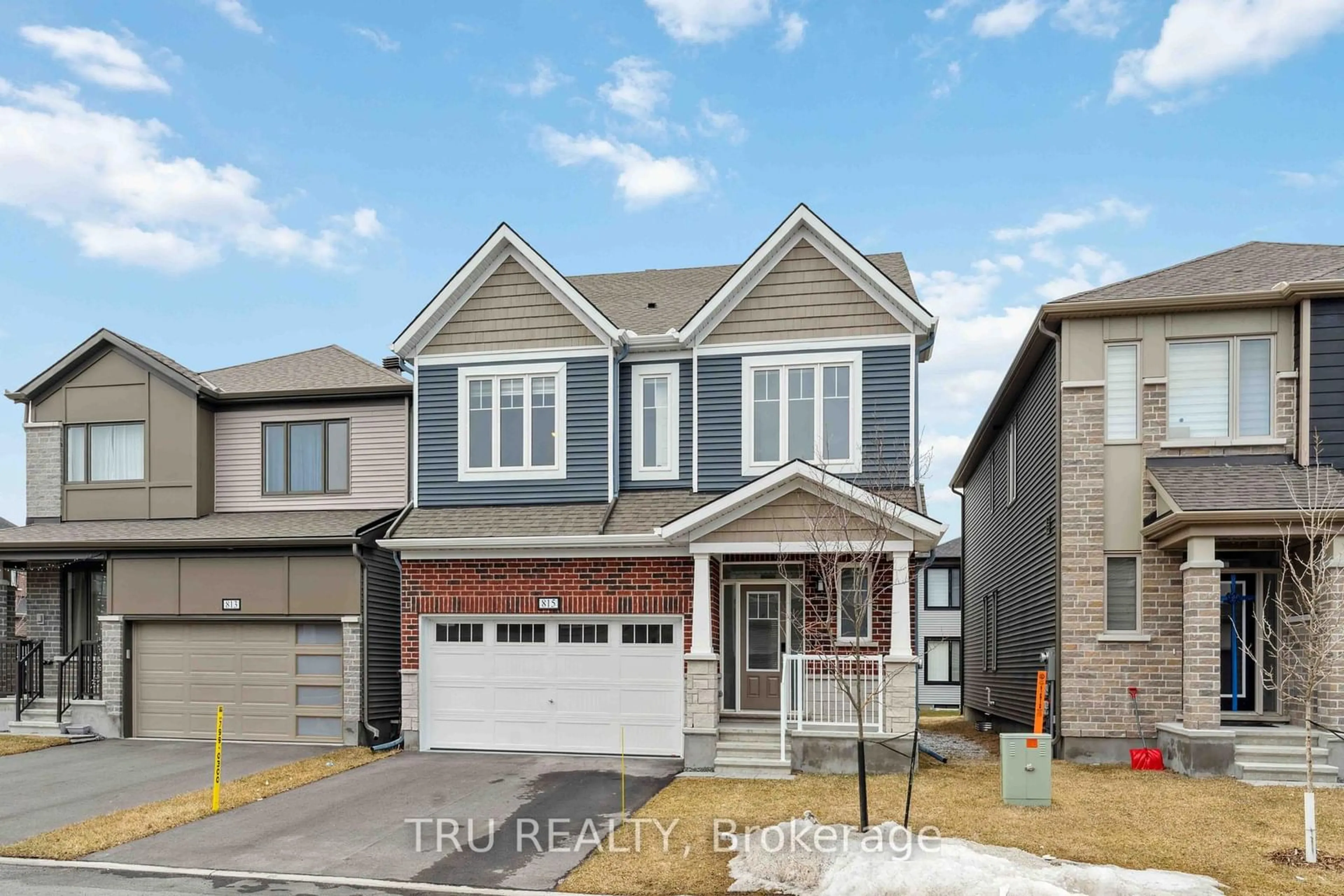 Unknown for 815 Snap Hook Cres, Ottawa Ontario K2J 6H1