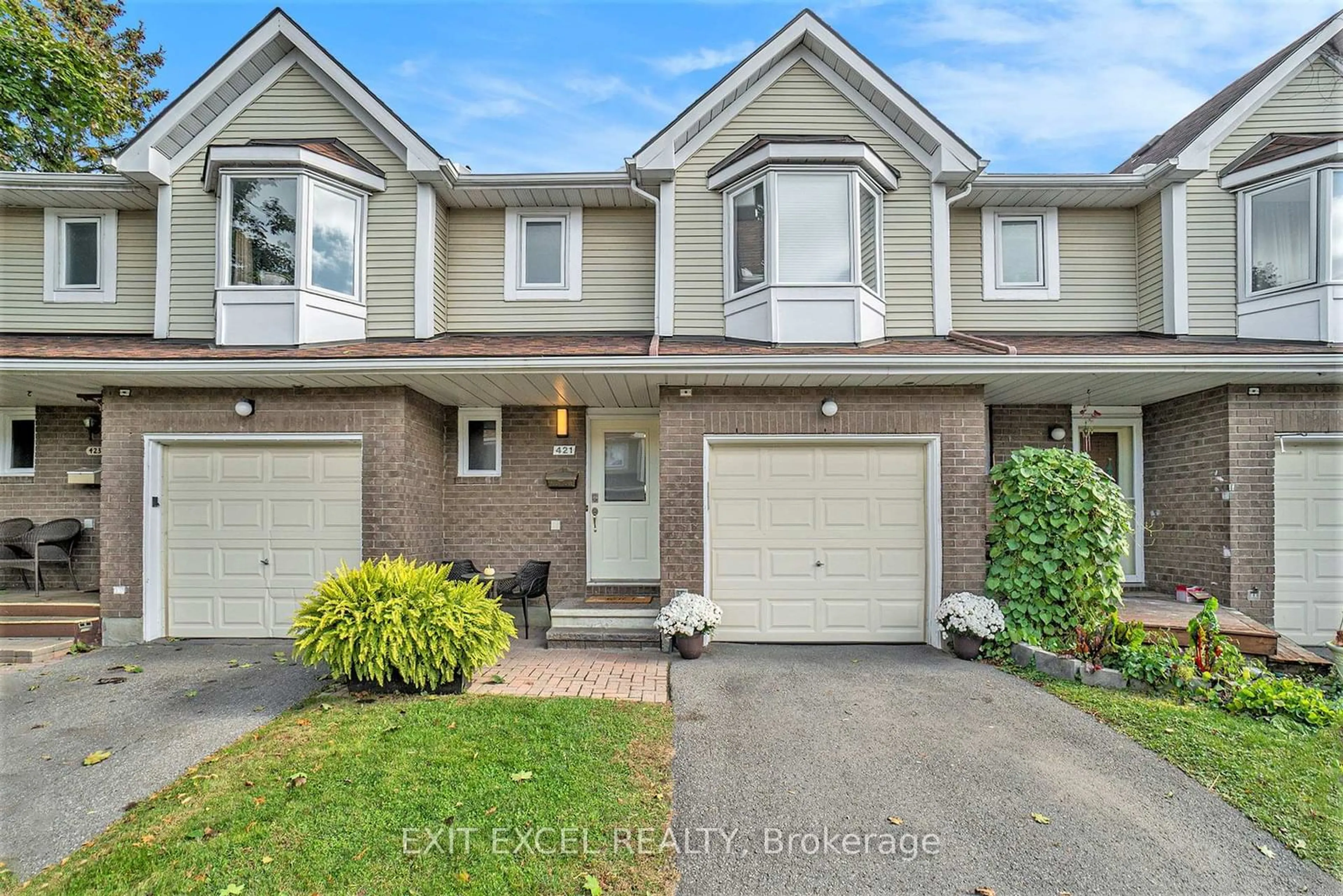 Unknown for 421 Valade Cres, Ottawa Ontario K4A 2W3