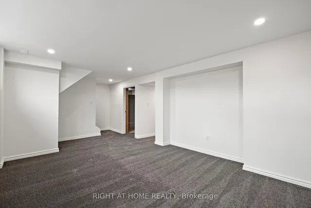 Additional image 17 of 62 Cloke Crt