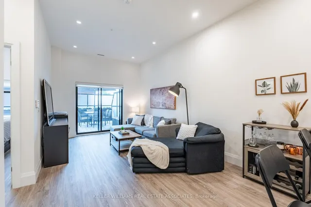 Additional property image - 30 Hamilton St Unit 109