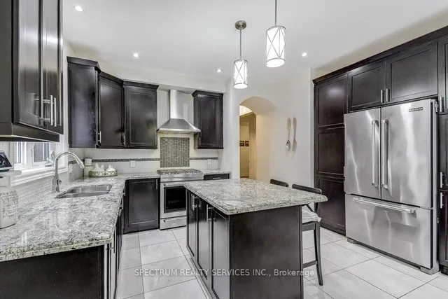 Additional property image - 35 Chaumont Dr