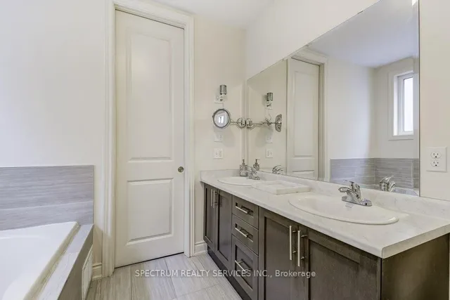 Additional property image - 35 Chaumont Dr