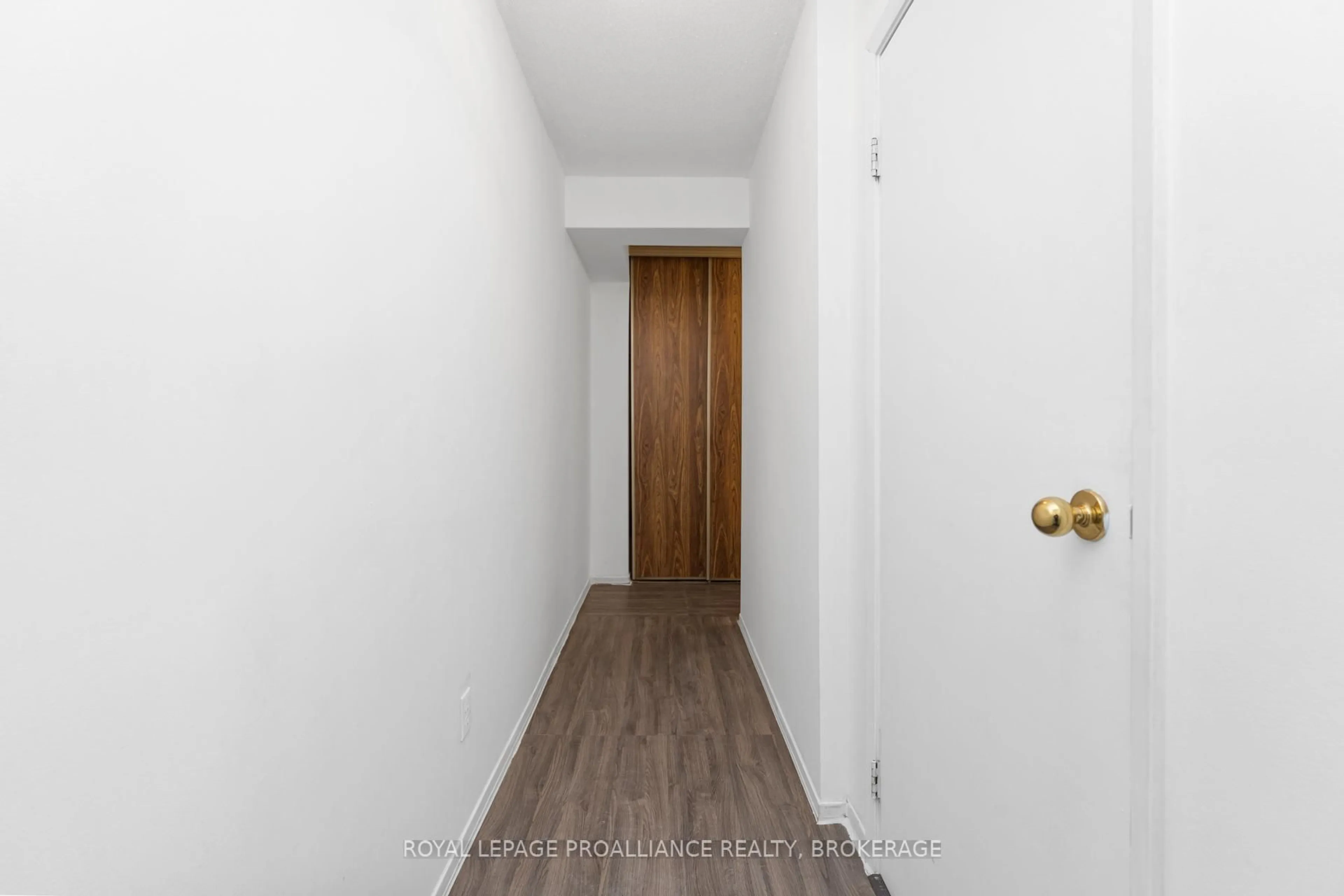 Indoor entryway for 573 Armstrong Rd #309, Kingston Ontario K7M 8J8
