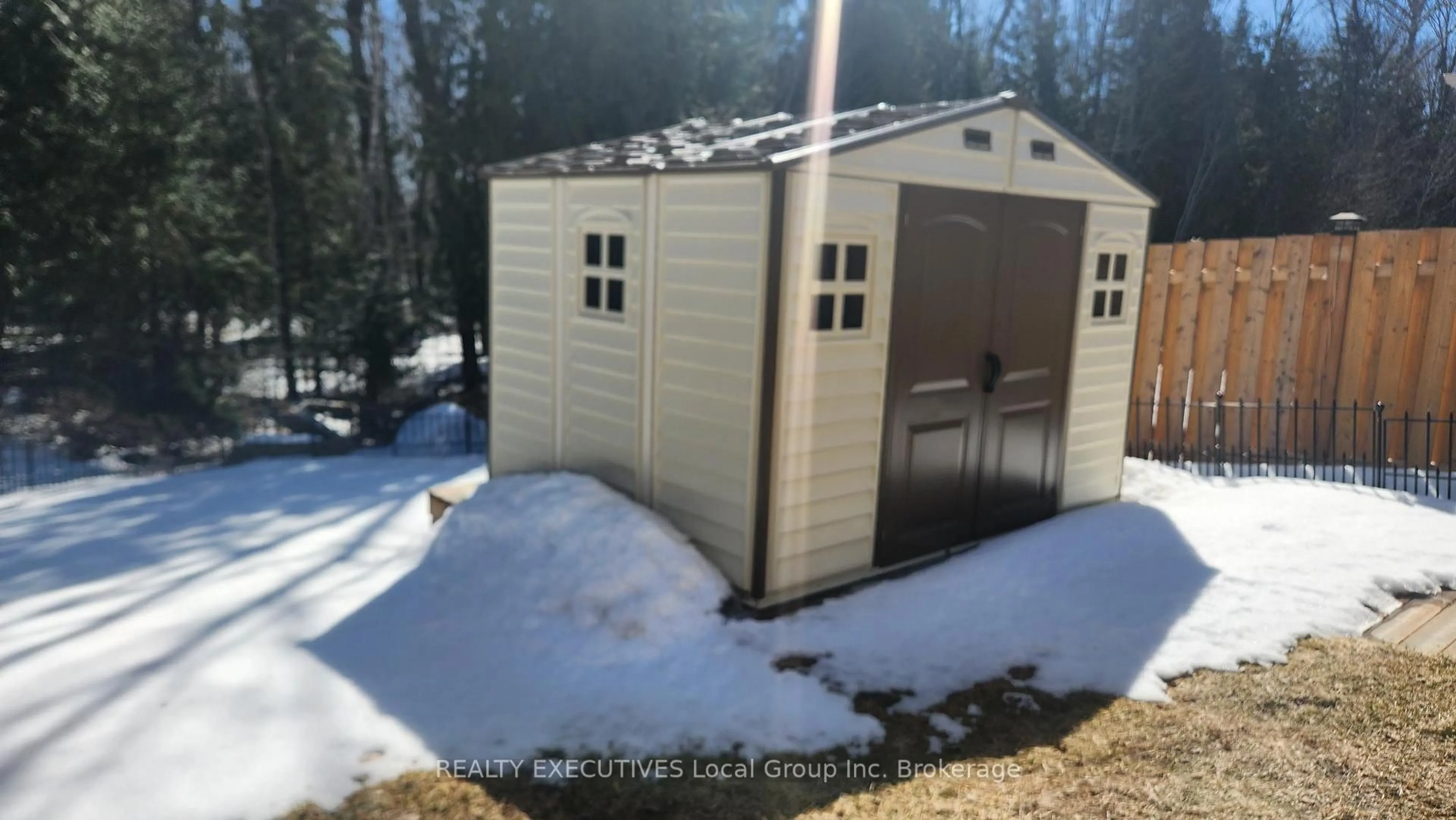 Shed for 325 THELMA Ave, North Bay Ontario P1A 4M9