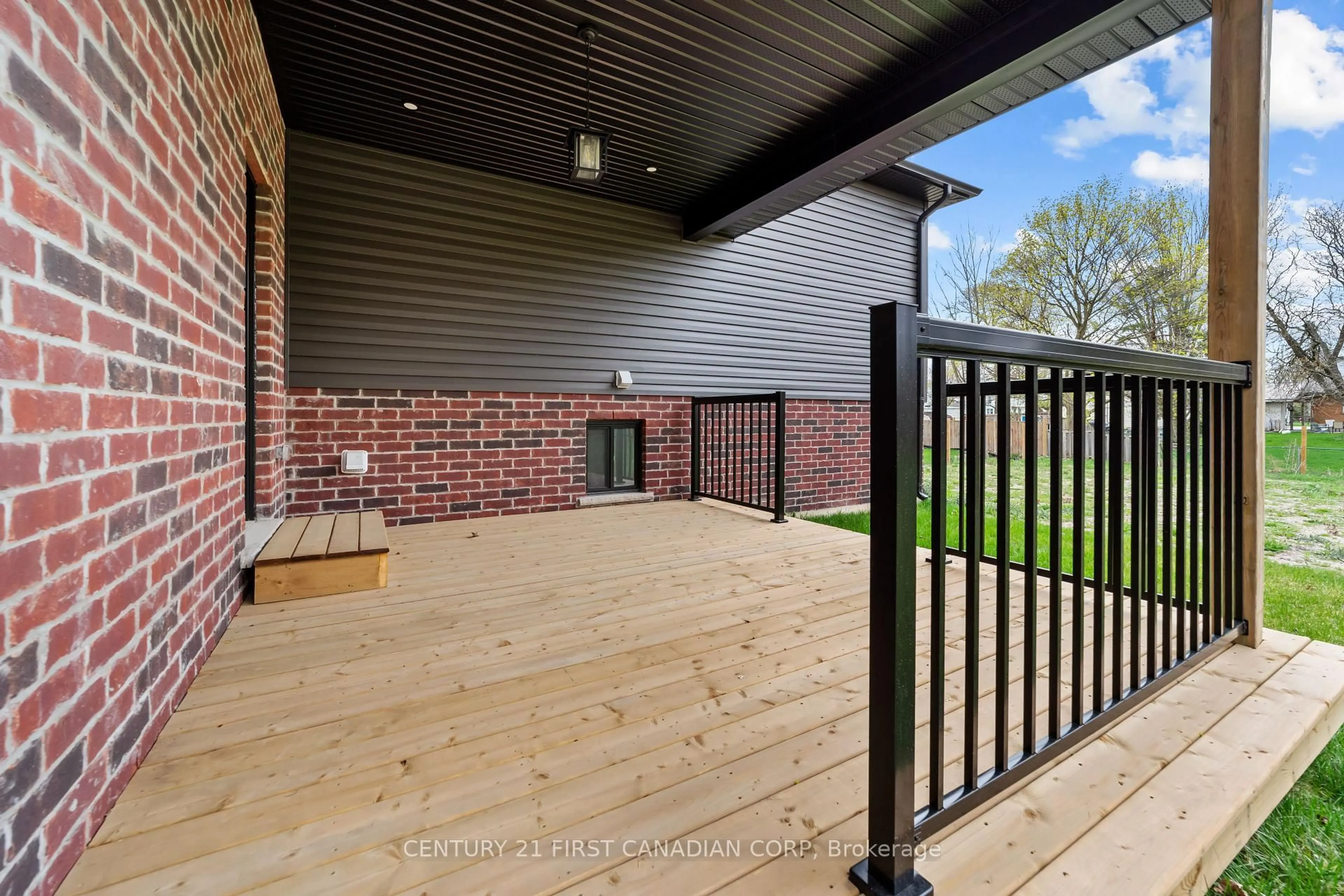 Patio, street for 134 King St, Lambton Shores Ontario N0M 2L0