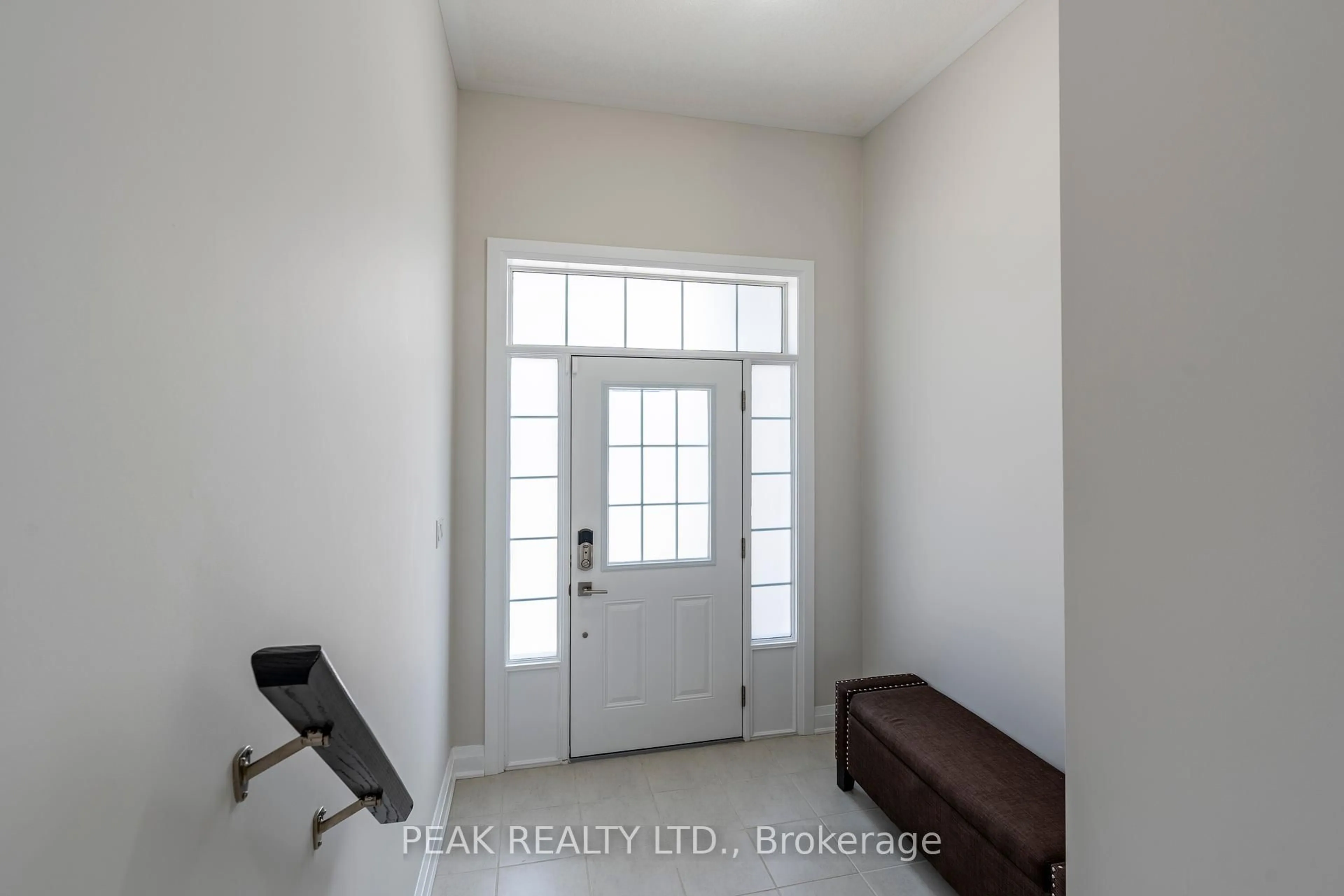 Indoor entryway for 711 Wood Lily St, Waterloo Ontario N2V 0G2