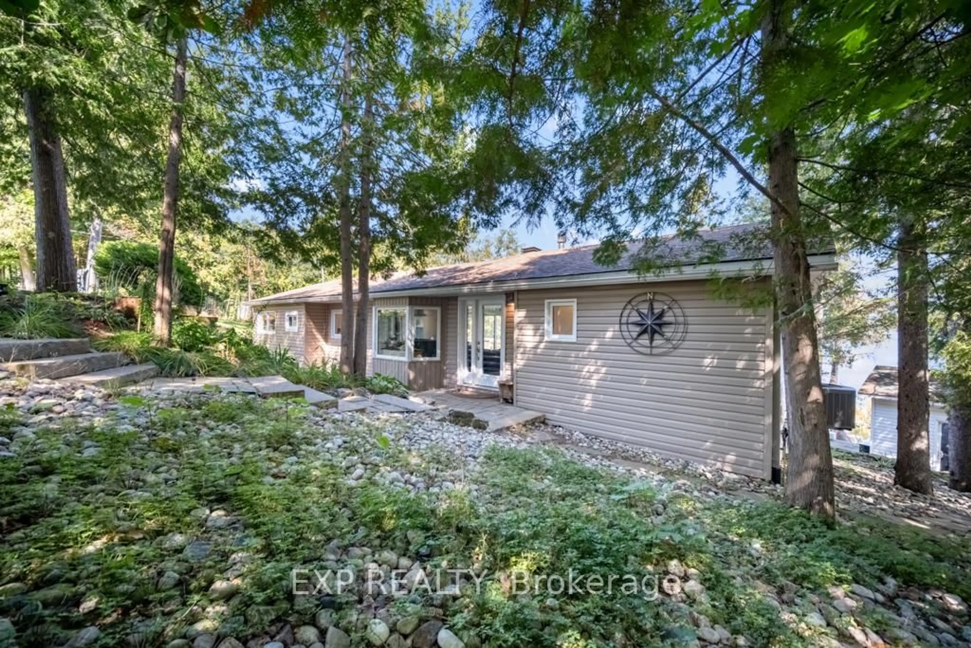 A pic from outside/outdoor area/front of a property/back of a property/a pic from drone, forest/trees view for 3094 Barlow Cres, Ottawa Ontario K0A 1T0