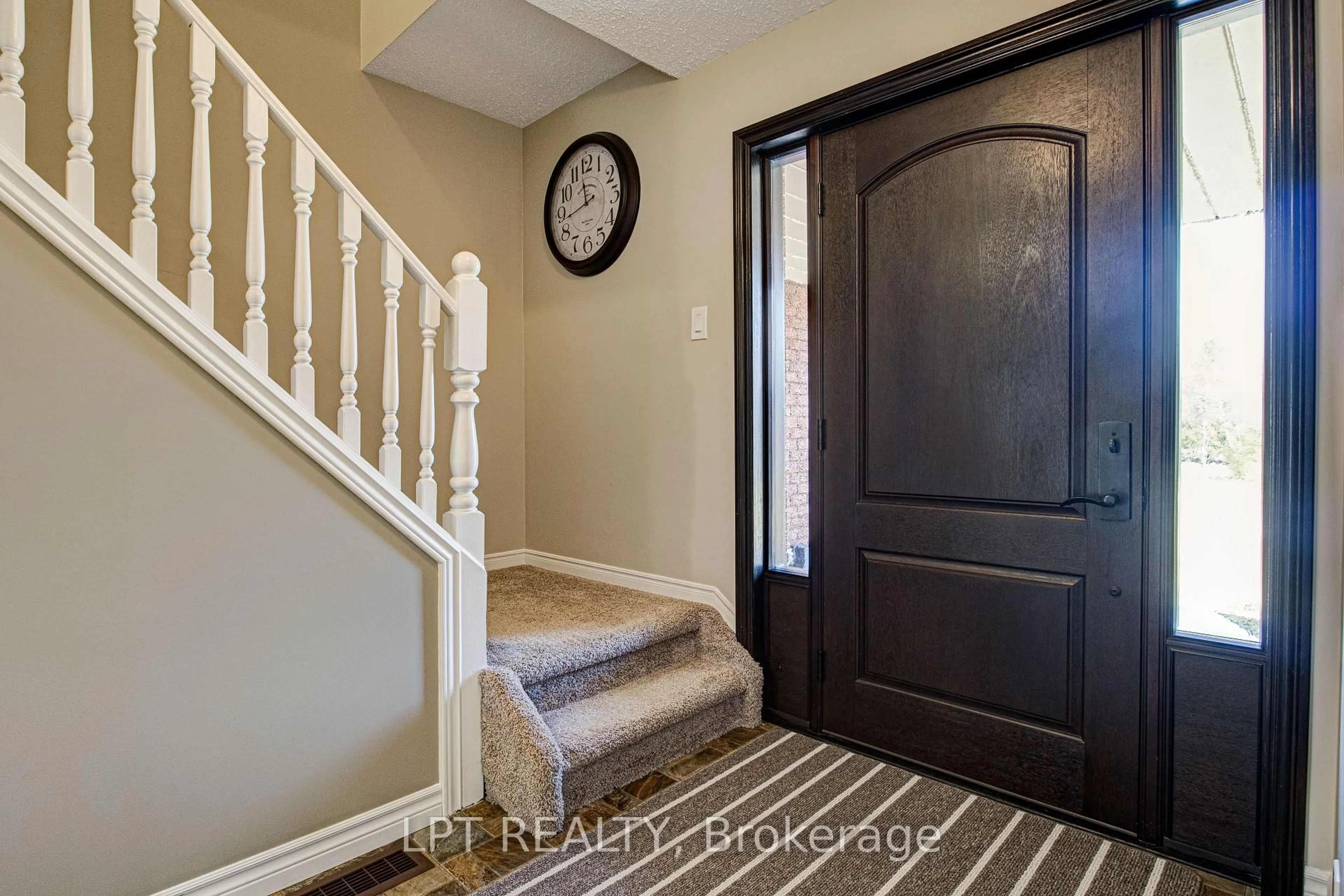 Indoor entryway for 213 Bruder Crt, Centre Wellington Ontario N0B 1B0