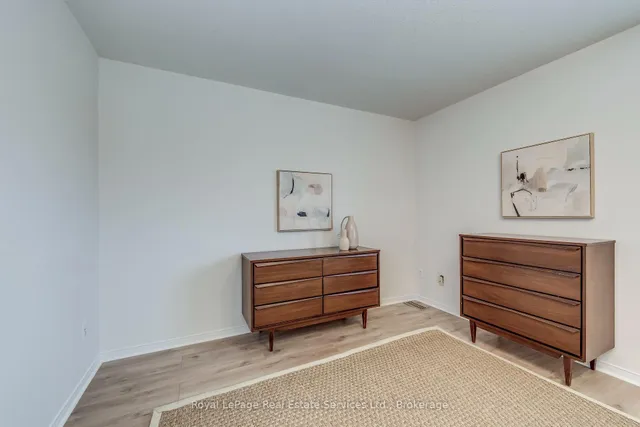 Additional property image - 39 Foxborough Dr