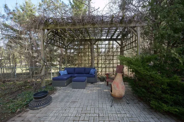 Additional property image - 1386 Centre Rd
