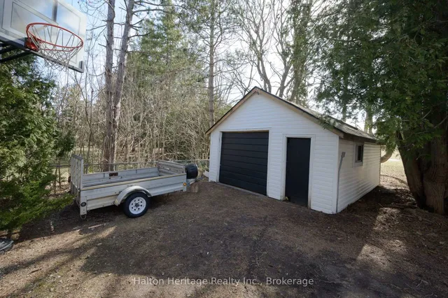 Additional property image - 1386 Centre Rd
