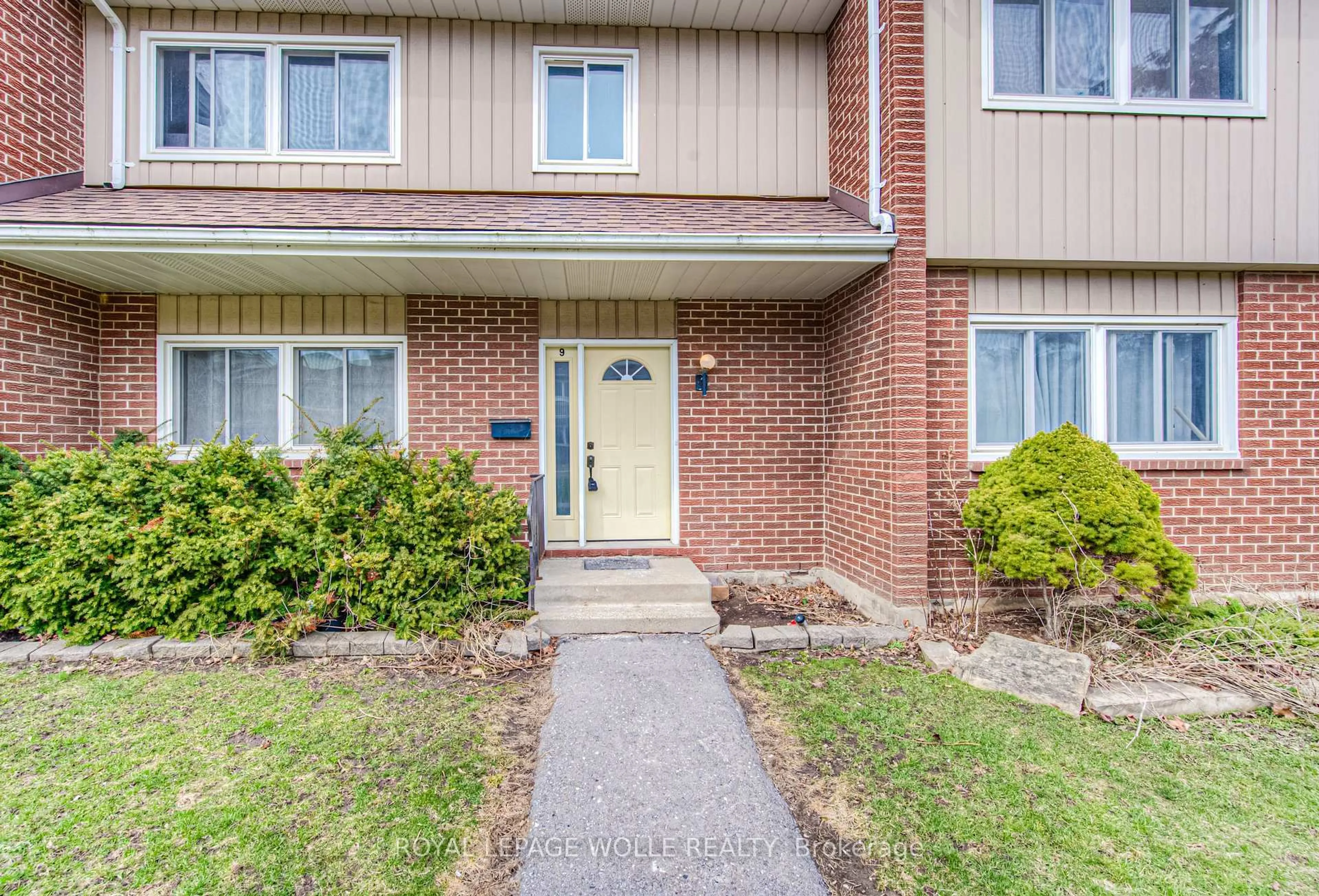 Home with brick exterior material, street for 121 University Ave #9, Waterloo Ontario N2J 4J1
