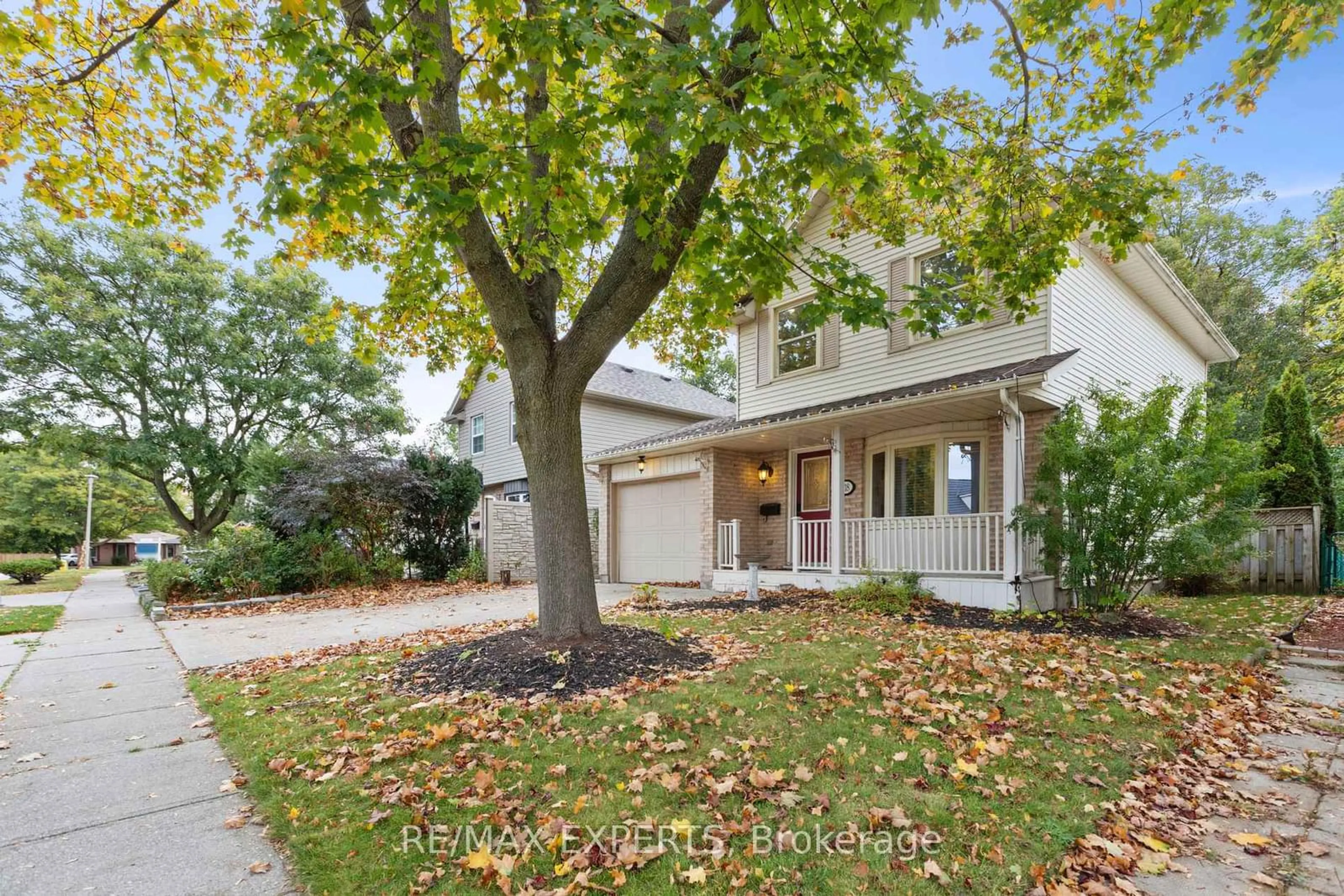 Unknown for 418 Woods Lane, Cambridge Ontario N3H 5J4