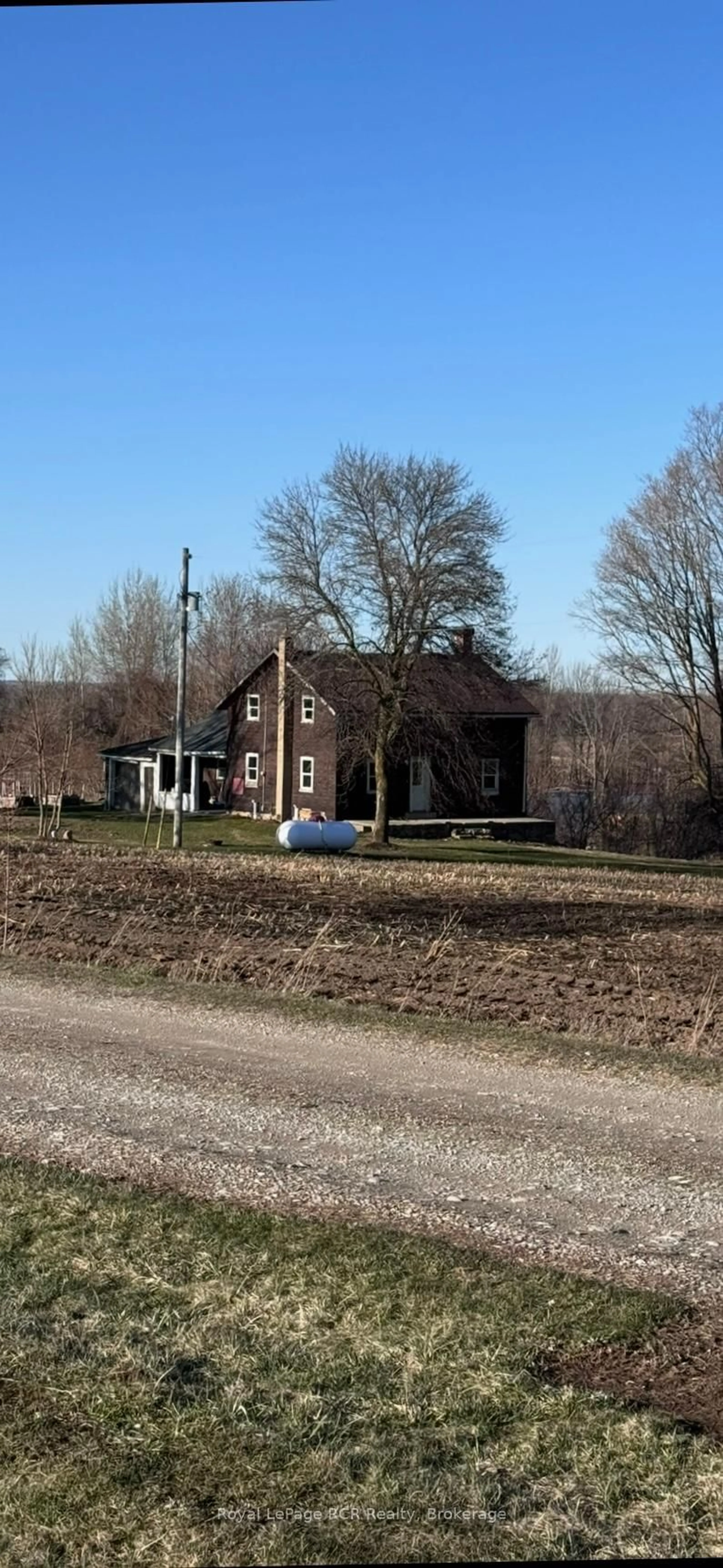 A pic from outside/outdoor area/front of a property/back of a property/a pic from drone, unknown for 280 Concession 10 Concession, Brockton Ontario N0G 1J0
