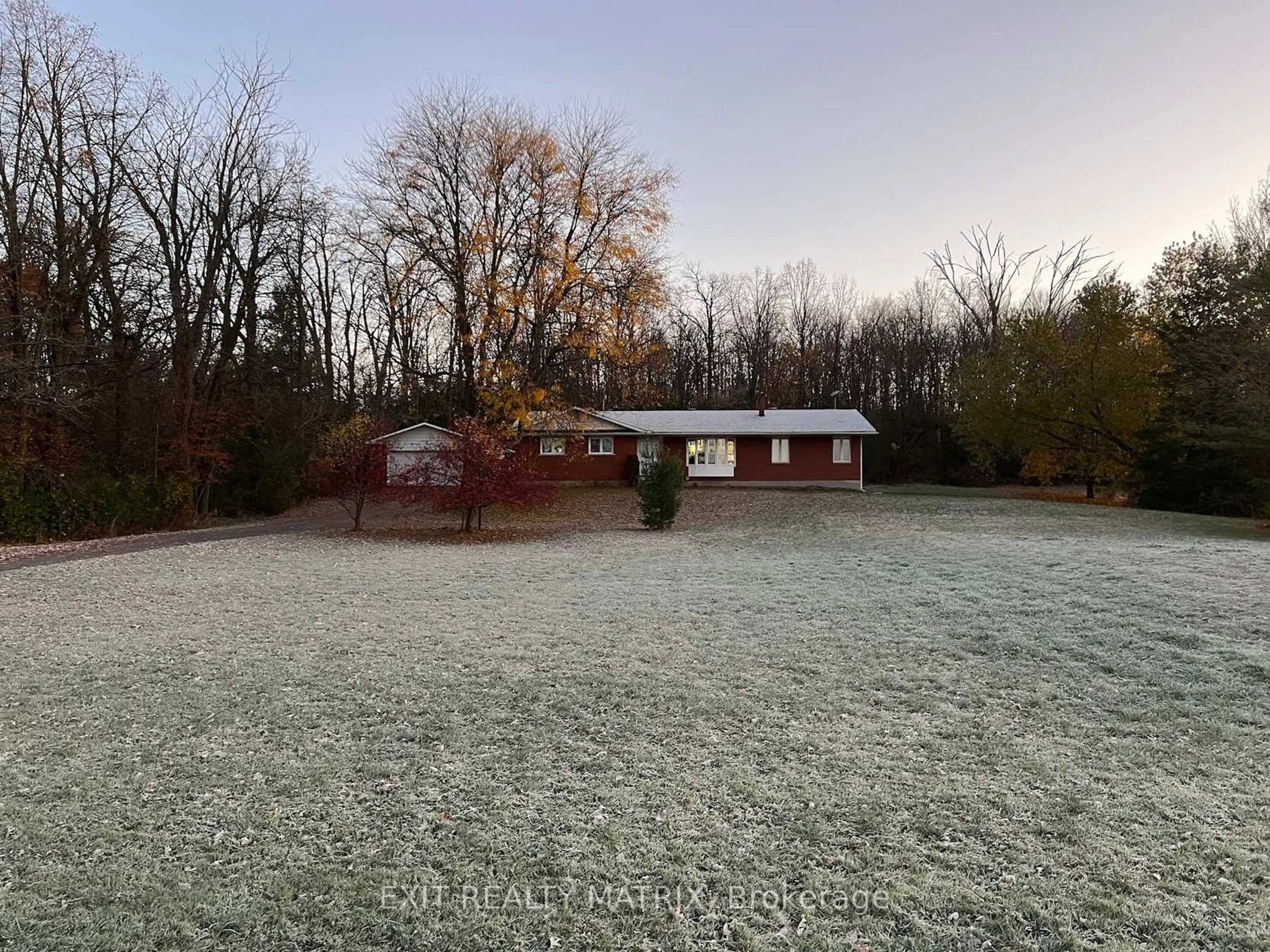 A pic from outside/outdoor area/front of a property/back of a property/a pic from drone, building for 2546 Upper Dwyer Hill Rd, Carp Ontario K0A 1L0