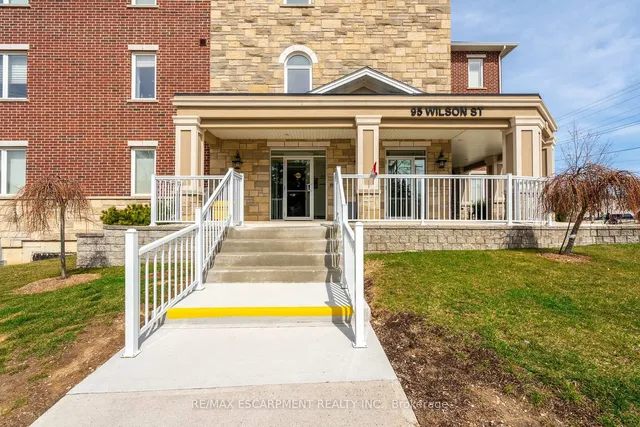 Additional property image - 95 Wilson St Unit 212