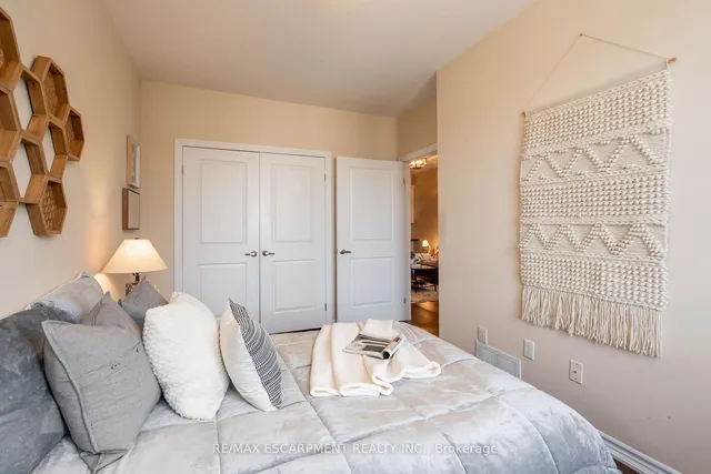 Additional property image - 95 Wilson St Unit 212