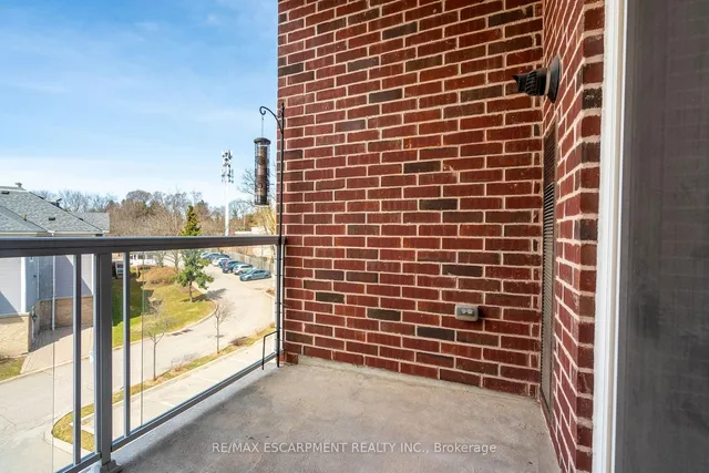 Additional property image - 95 Wilson St Unit 212