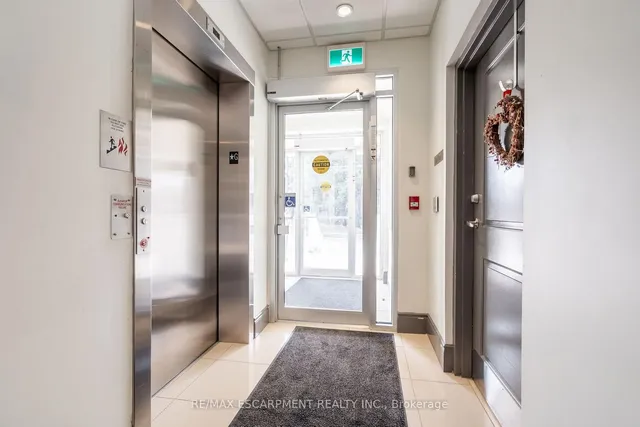 Additional property image - 95 Wilson St Unit 212